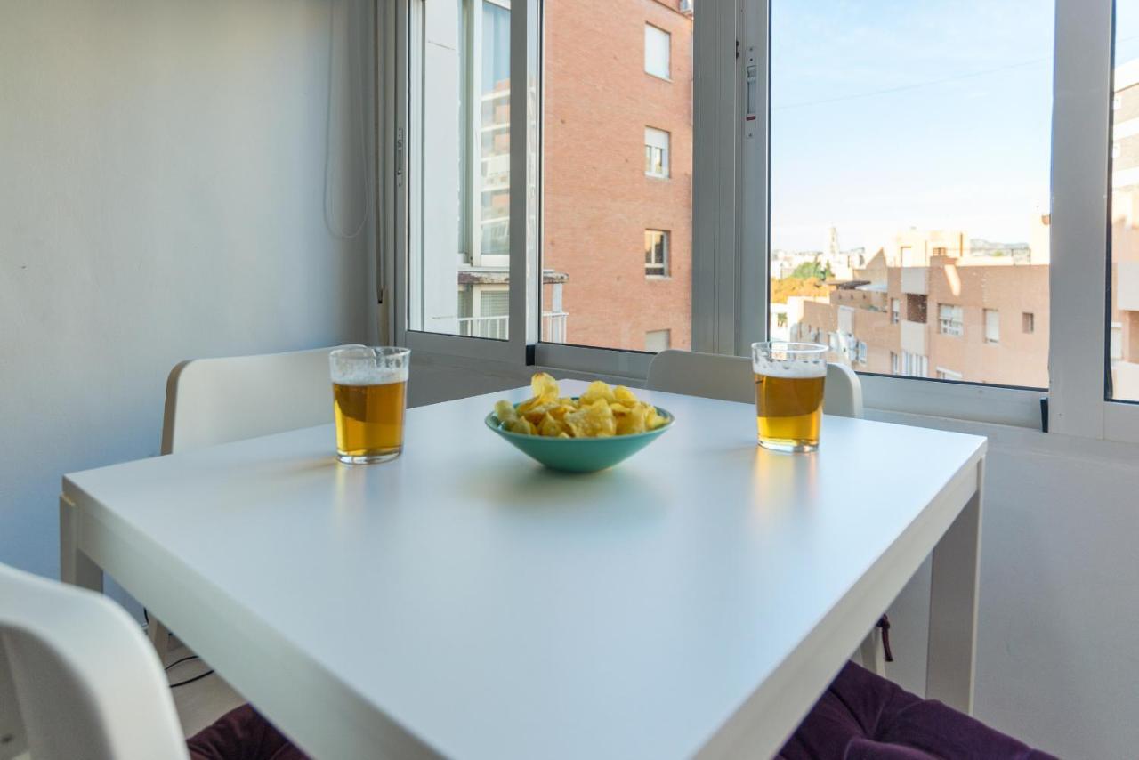 Apartament Mp6-Cathedral Views Apt Right On The Beach Malaga Zewnętrze zdjęcie