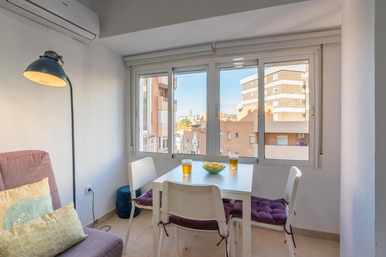 Apartament Mp6-Cathedral Views Apt Right On The Beach Malaga Zewnętrze zdjęcie