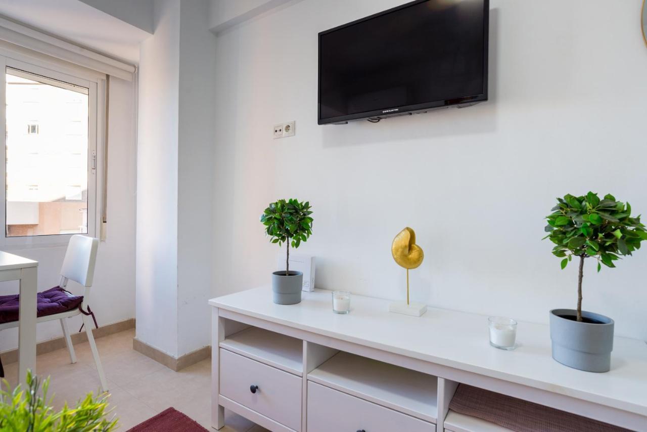 Apartament Mp6-Cathedral Views Apt Right On The Beach Malaga Zewnętrze zdjęcie