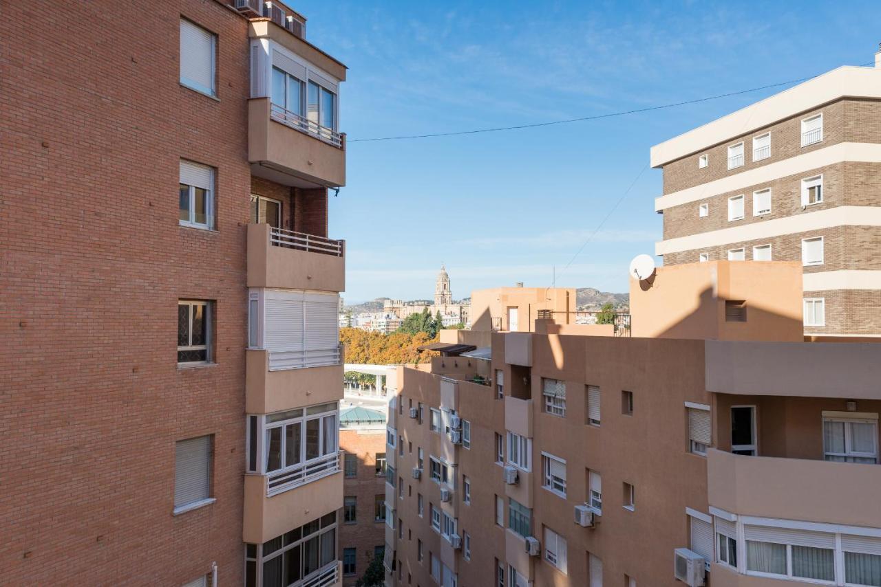 Apartament Mp6-Cathedral Views Apt Right On The Beach Malaga Zewnętrze zdjęcie